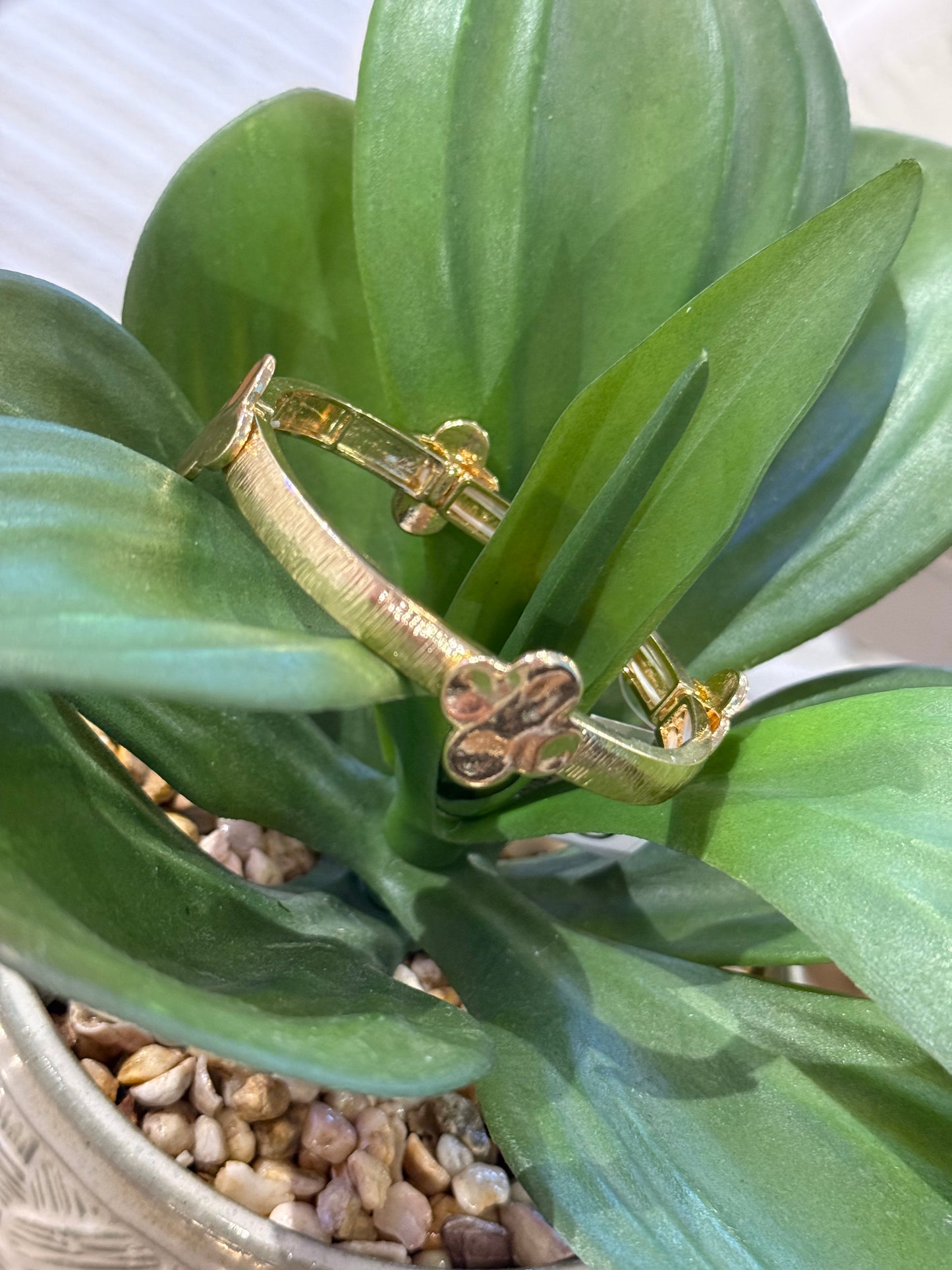 Stretch Clover Gold Bracelet