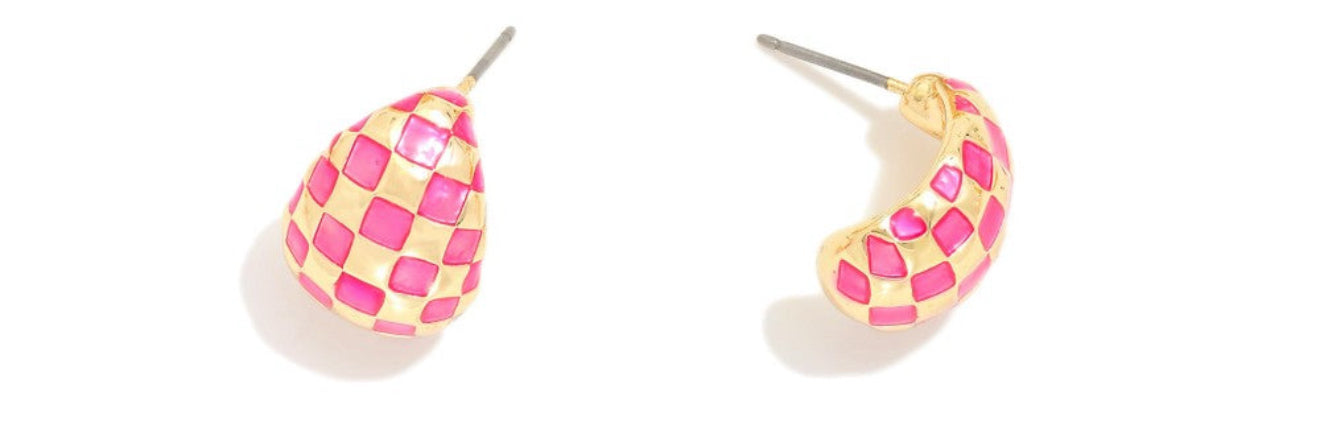 Checkered Huggie Hoop