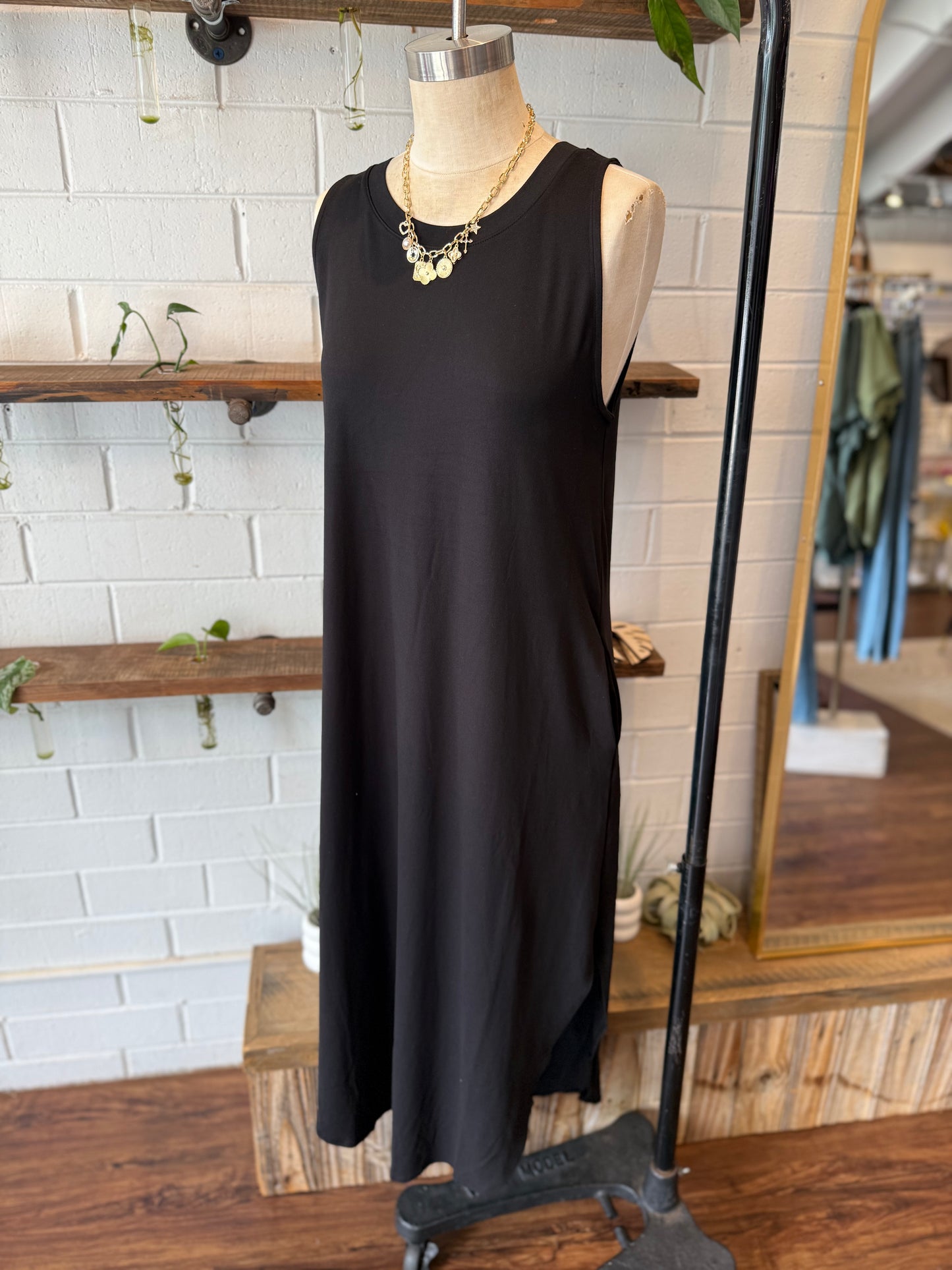 Black Brushed Side Slit Dress w/Pockets