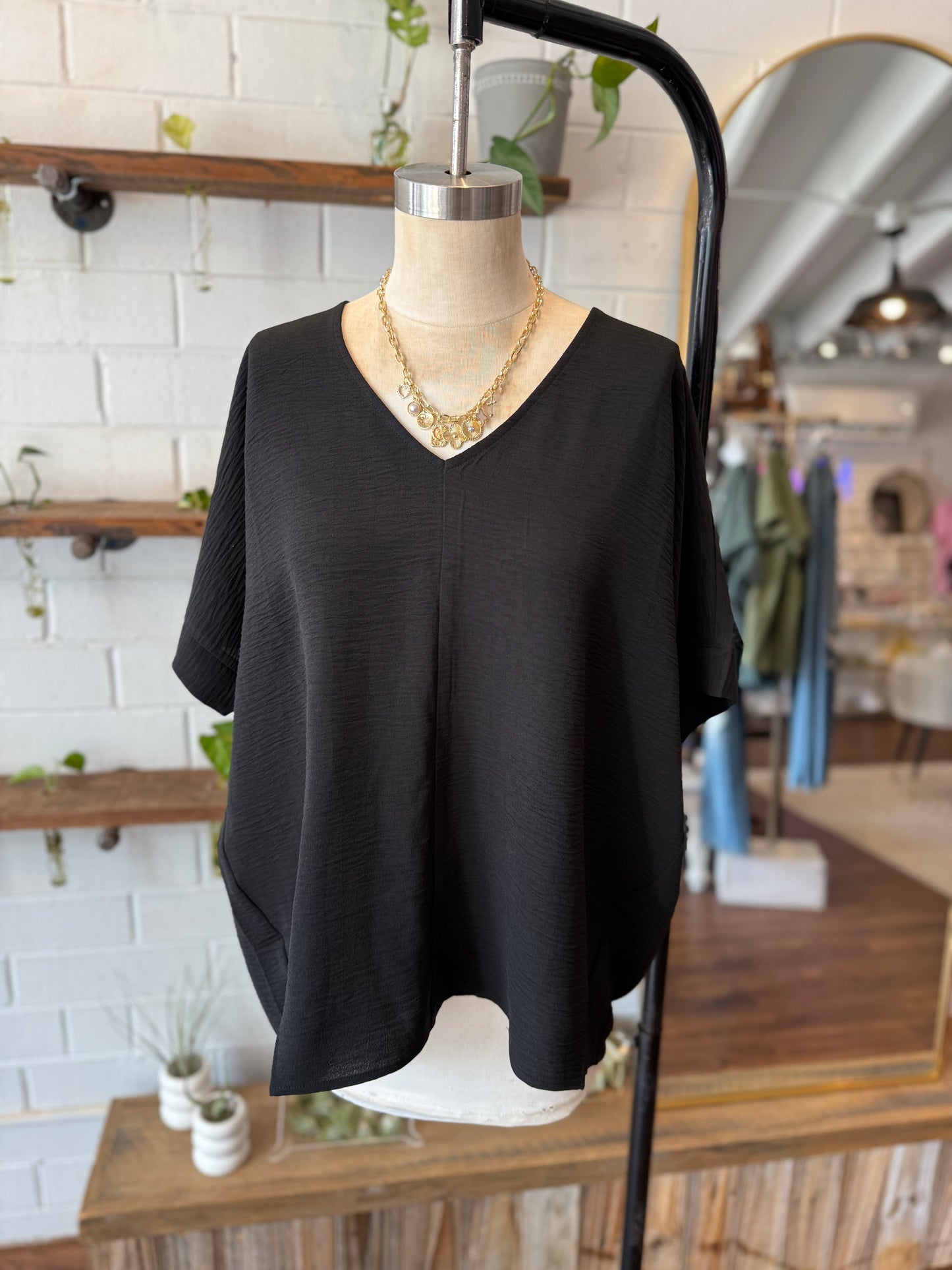 Black Woven Airflow V-Neck Short Hem Short Sleeve Top