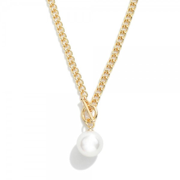 Chain Link Necklace Featuring Toggle Clasp & Pearl Pendant