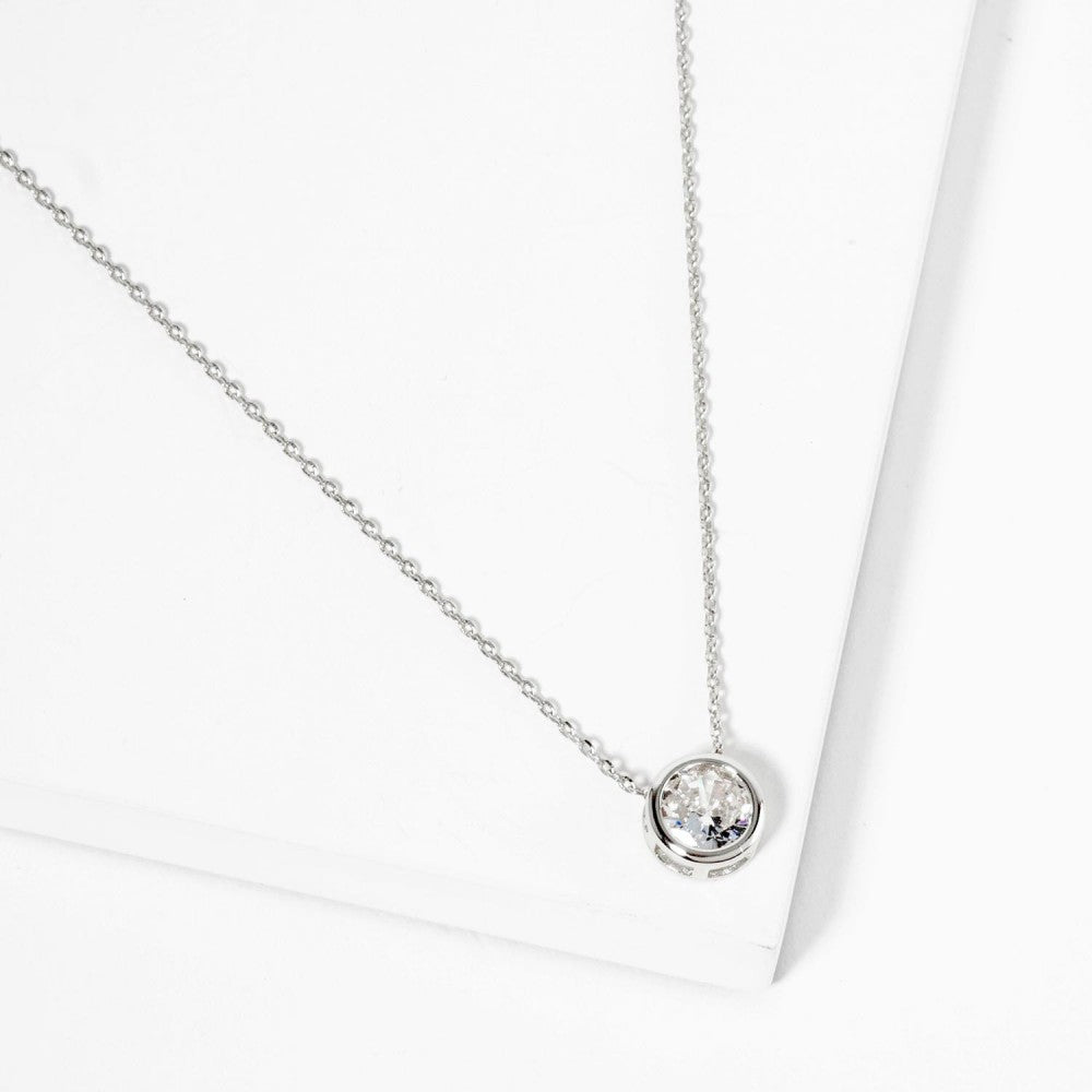 Dainty Chain Link Necklace Featuring Cubic Zirconia Pendant - Silver