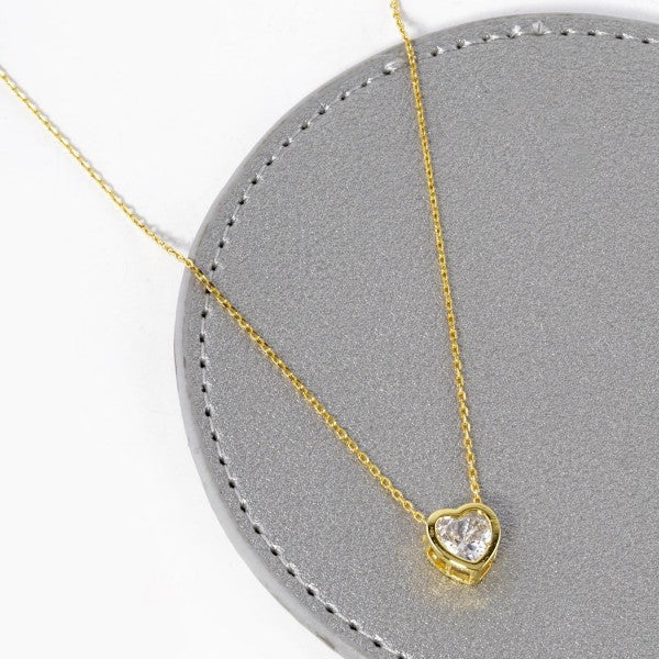 Dainty Chain Link Necklace Featuring Cubic Zirconia Heart Pendant - Gold