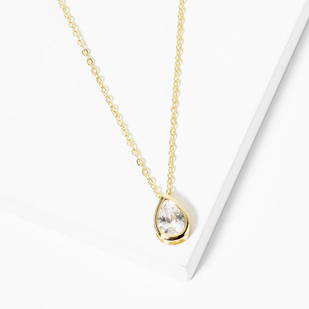 Dainty Chain Link Necklace Featuring Cubic Zirconia Teardrop Pendant - Gold