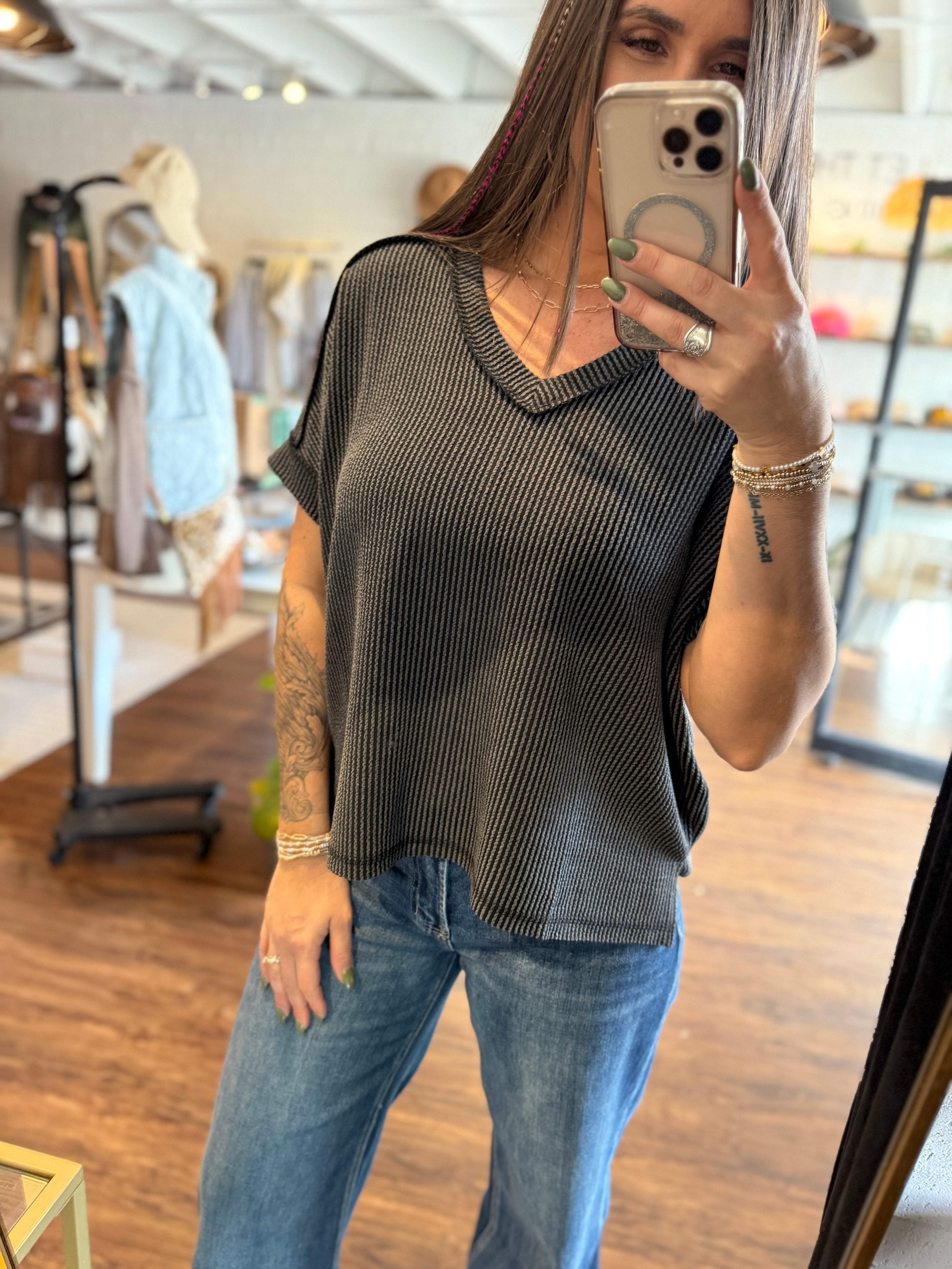 Corded Rib Short Sleeve Hi-low V Neck Top