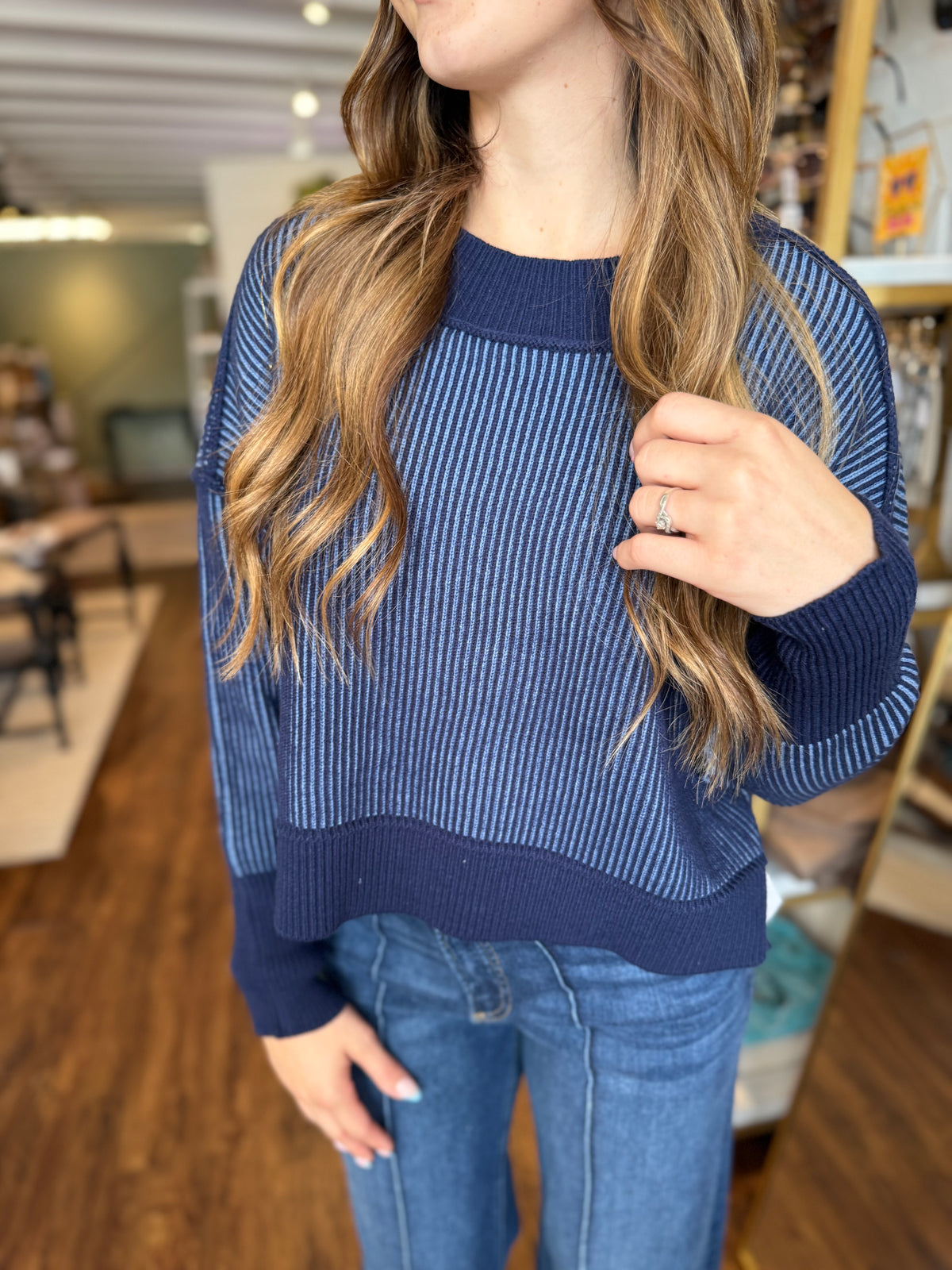 Exposed Seam Two Tone Sweater - Navy