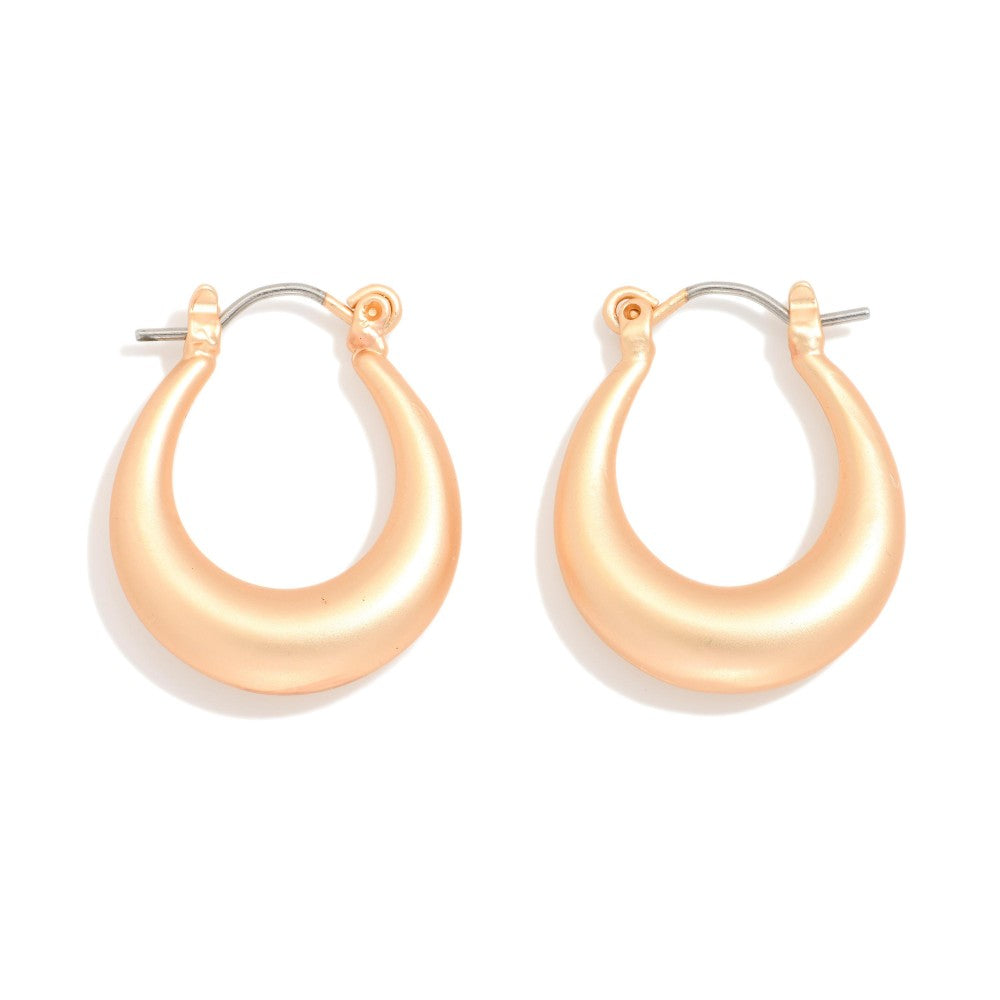 Metal Tapered Hoop Earring - Gold