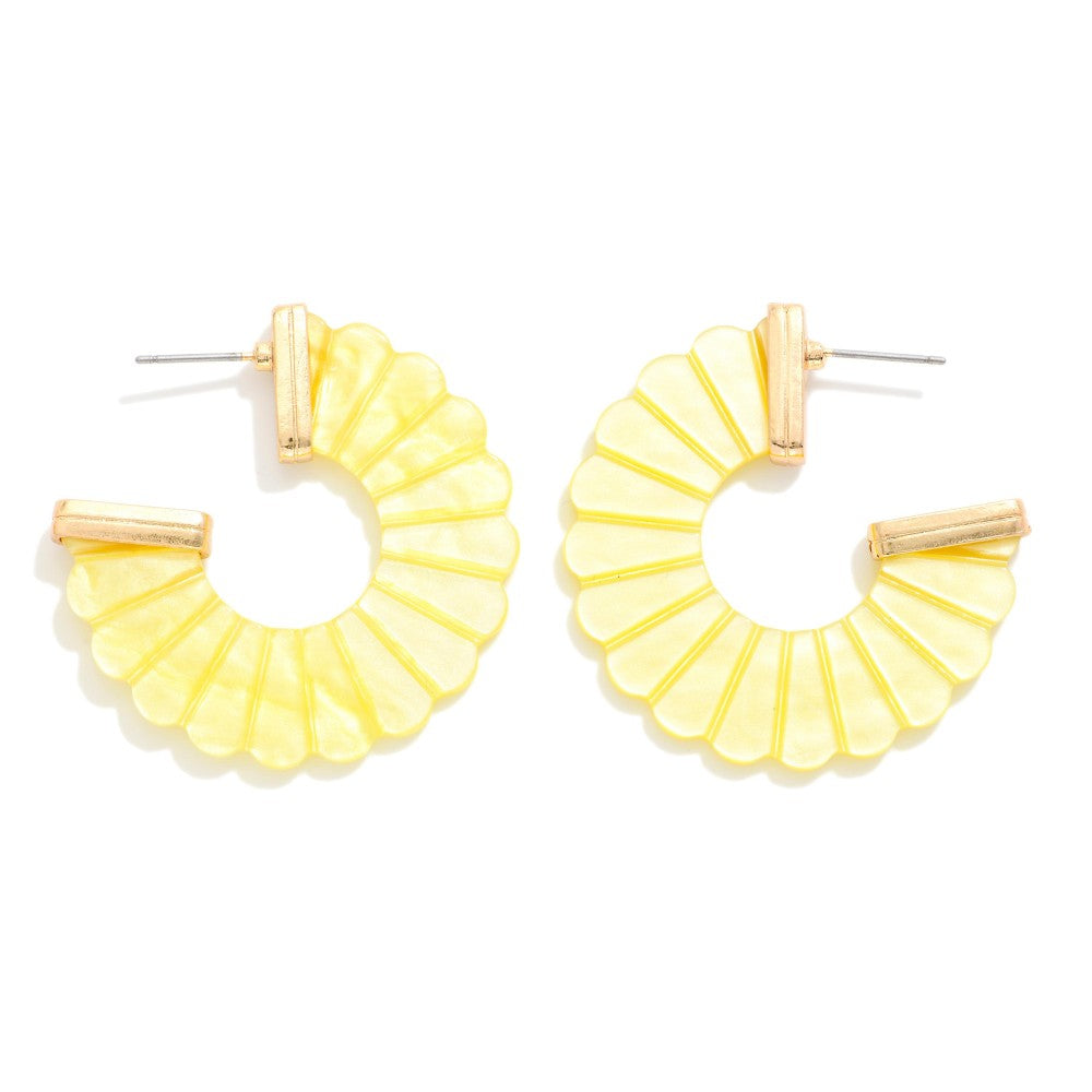 Scalloped Marble Acetate Hoop Drop Earring Featuring Gold Tones - Yellow
