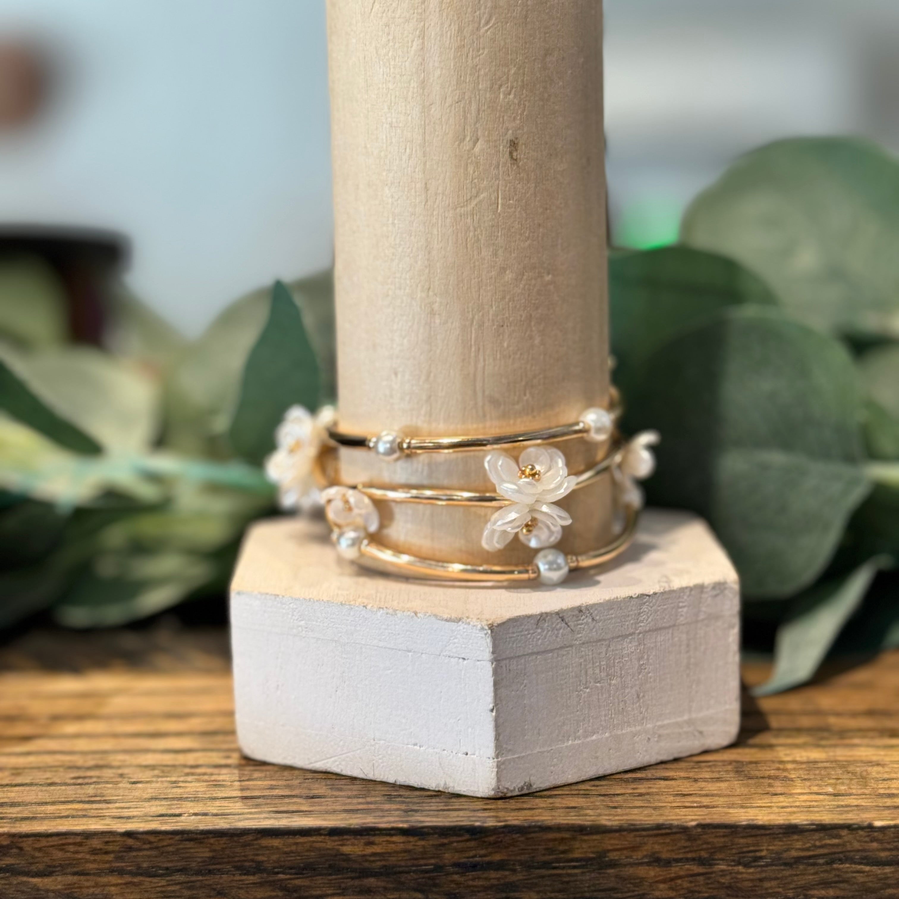 Pearl Flower Stretch Bracelet Set