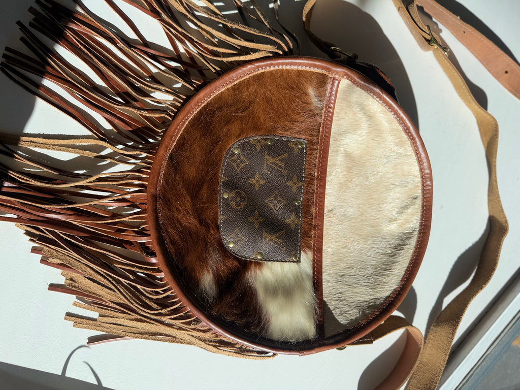 Brown leather circle crossbody w/ Fringe
