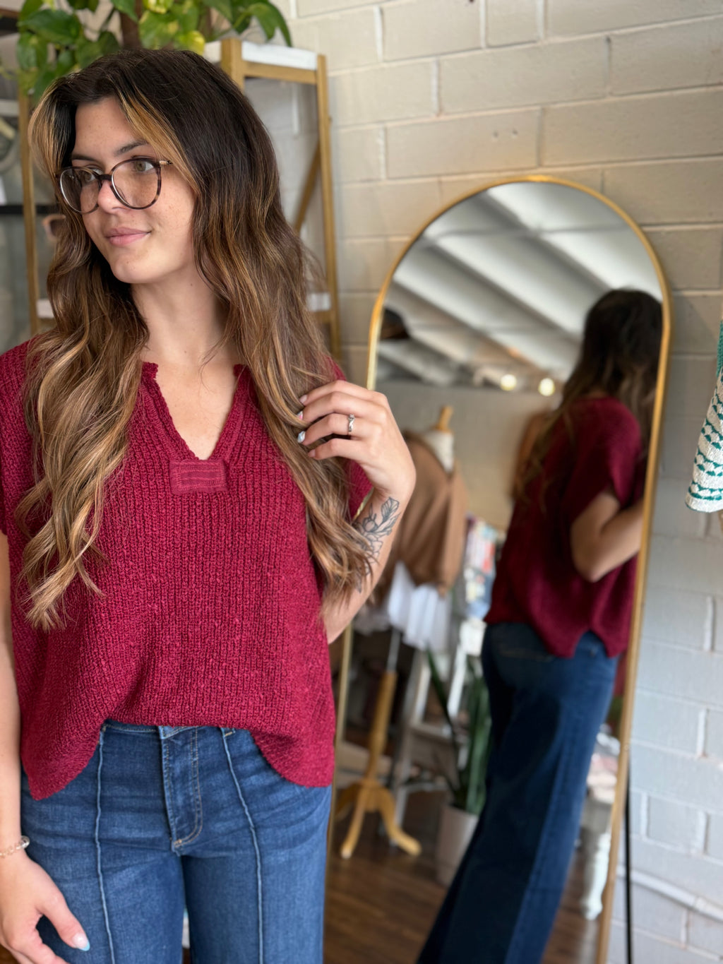 Back Patch Rolled Split-neck Side Slit Pullover - CABERNET