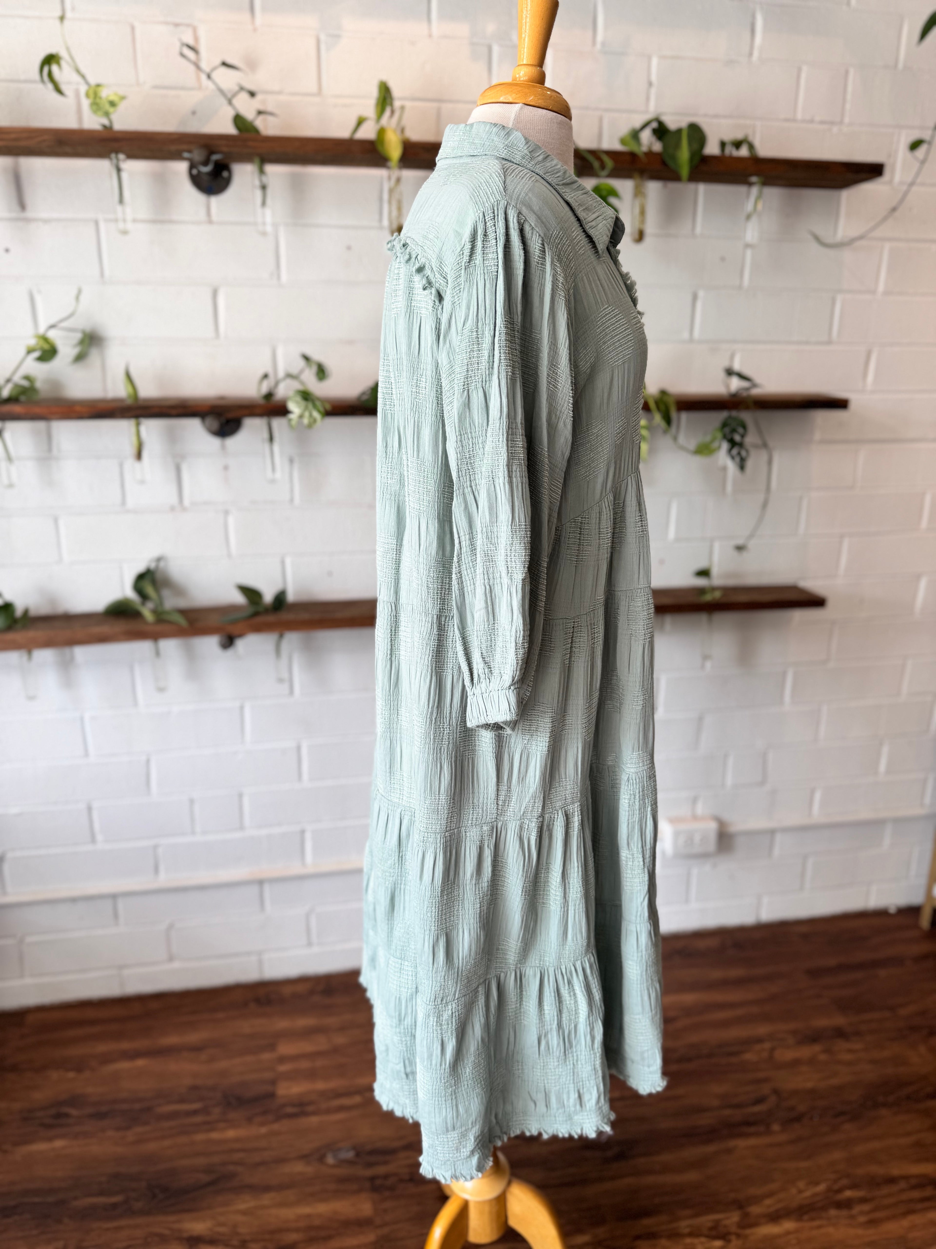 3/4 Sleeve Midi Dress