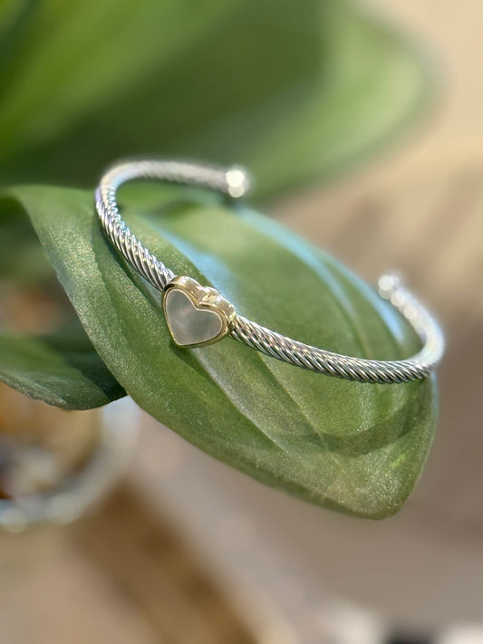 Pearl White Heart Cuff Silver/Gold