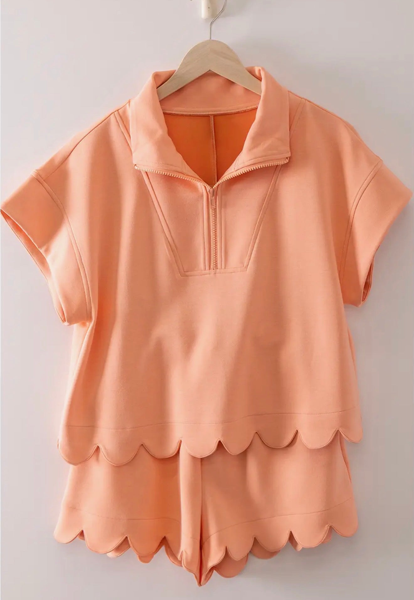 Half-Zip Scallop Active Shorts Set coral