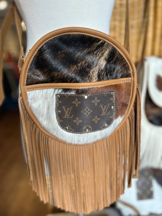 Small circle crossbody