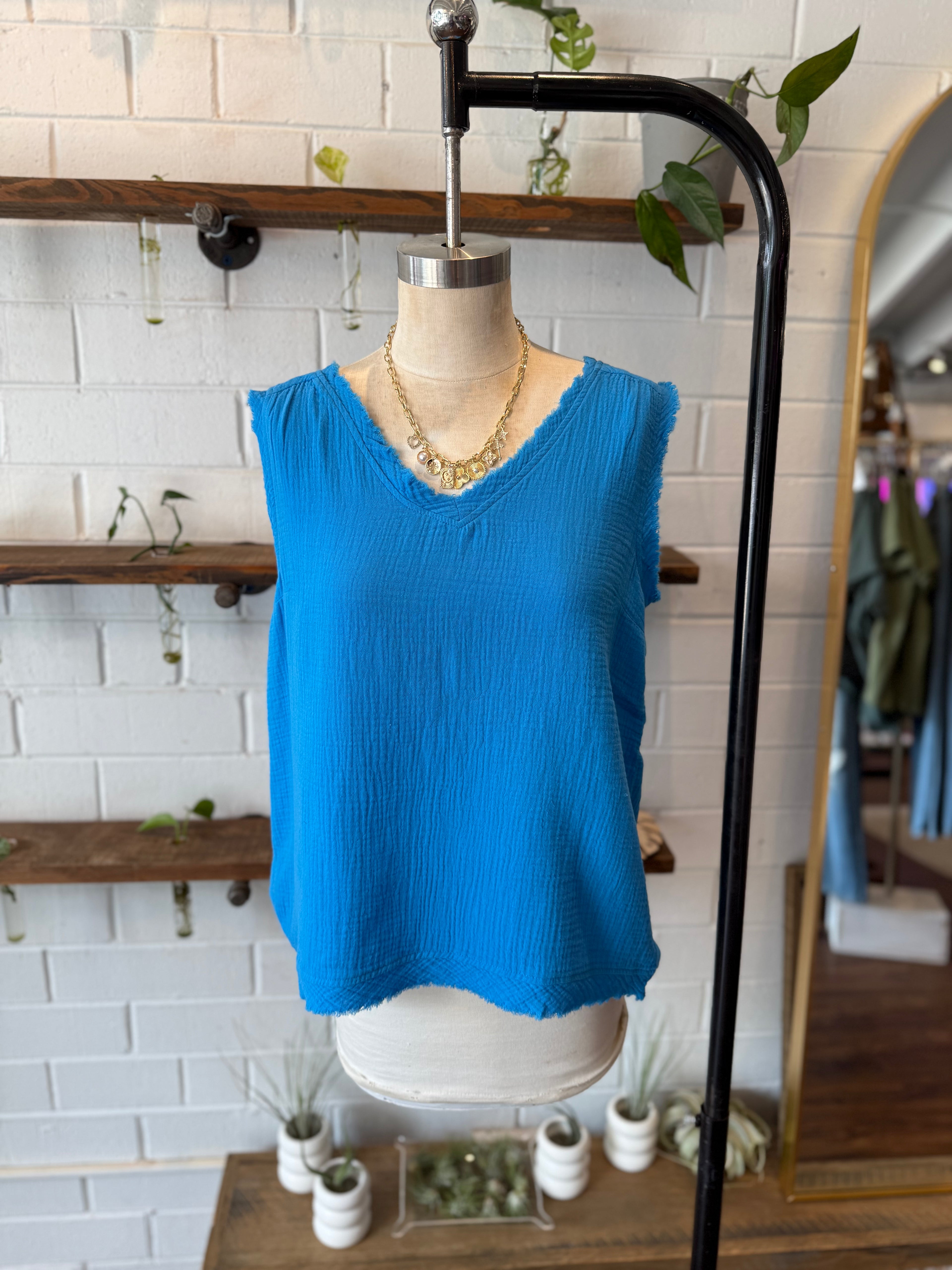 Deep Sky Double Gauze Raw Edge V-Neck Tank