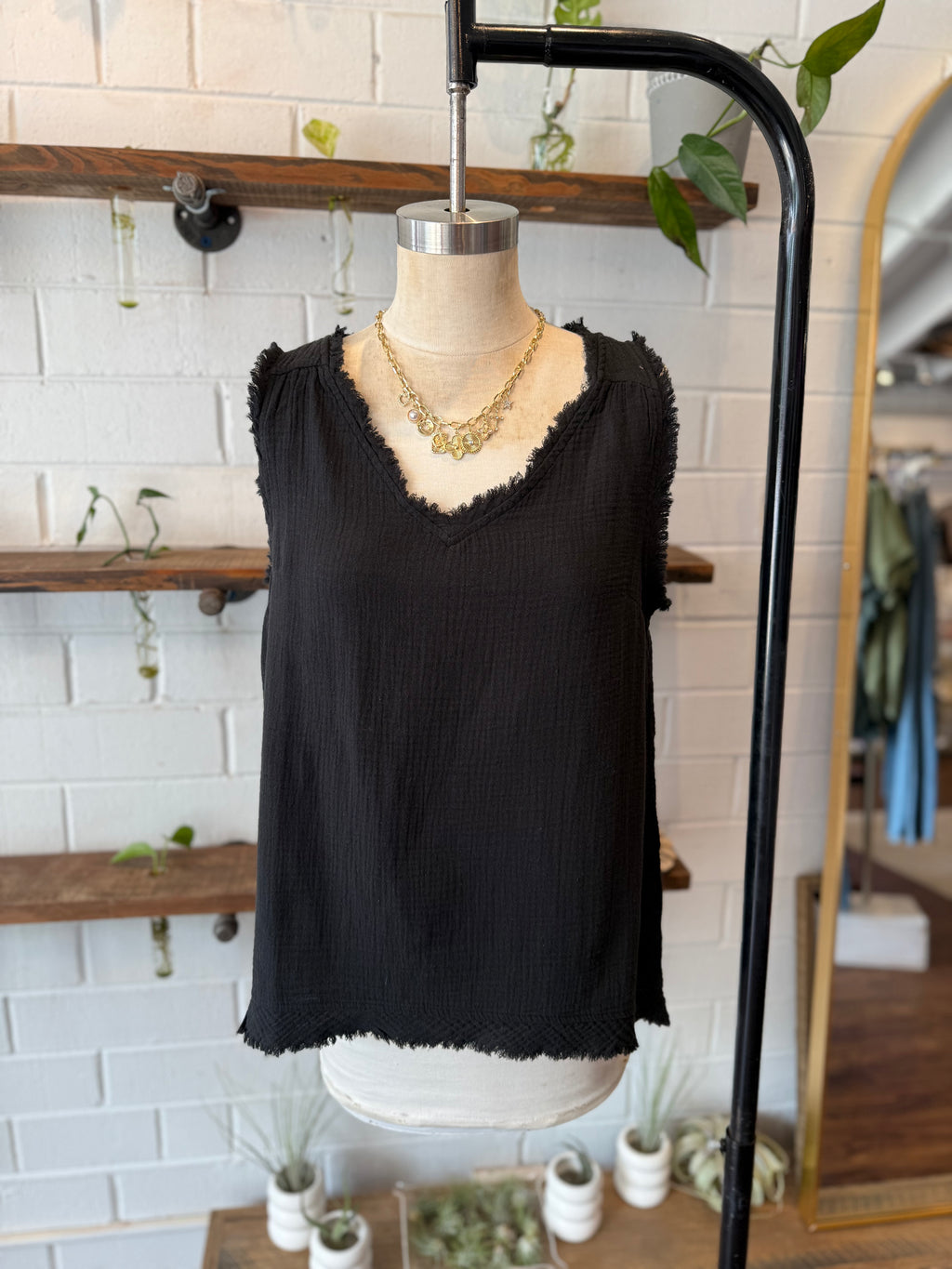 Black Double Gauze Raw Edge V-Neck Tank