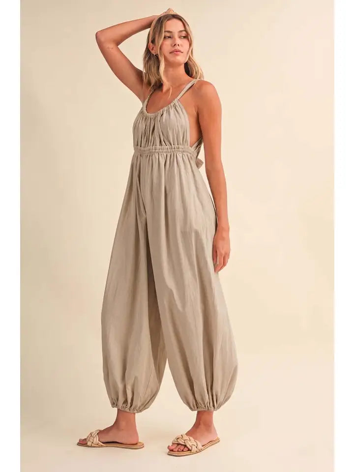 Adjustable Straps Balloned Legs Jumpsuit