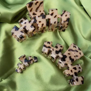 Classic Hair Clip | Large | Blonde Tortoise